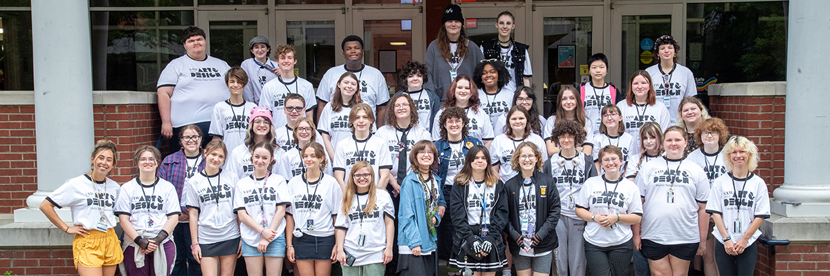 Group photo of Summer Art Workshop students.