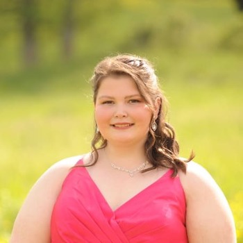 Makayla Groves