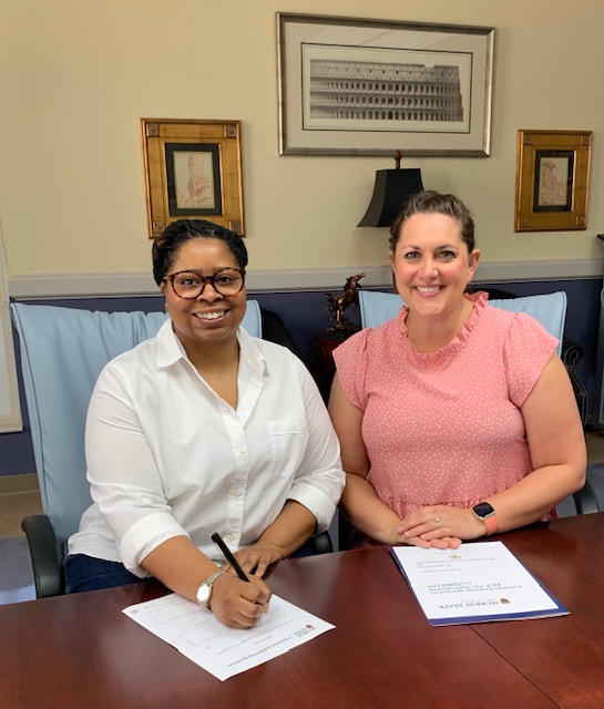 Dr. Jessica Evans (left) and Abby Hensley (right)