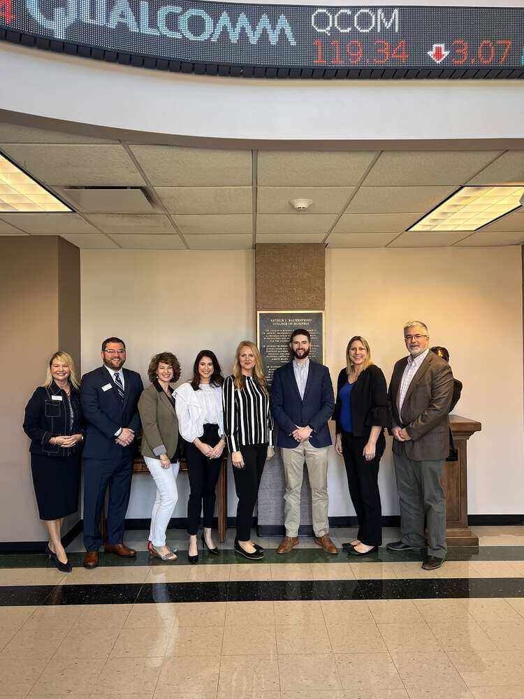 Group photo of ATA CPAs and Murray State faculty and staff