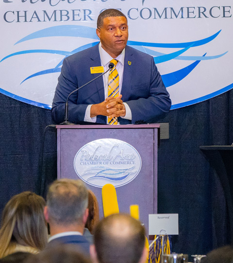 Dr. Patterson speaks to the Paducah Chamber of Commerce at a meeting in 2025